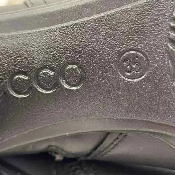 Ecco Knee High Tall Riding Boots Size 4 Block Heels Leather Buckle Side Zip - Picture 11 of 12